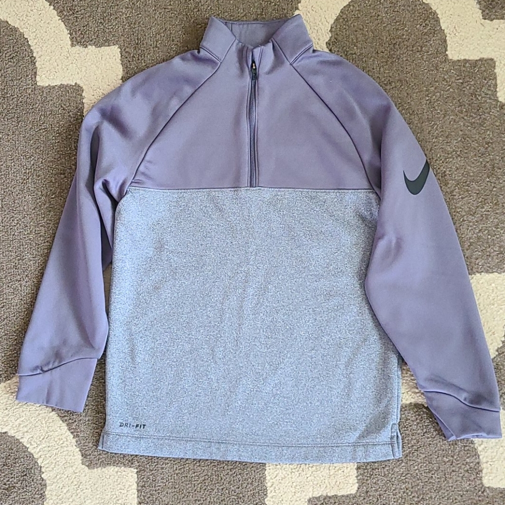 Nike Boys size small 1/4 zip pullover